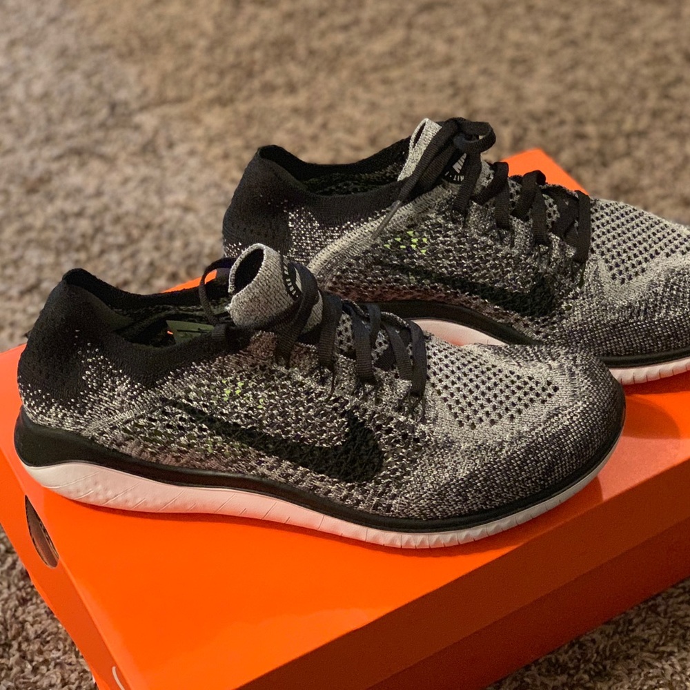 Nike women’s shoes size 9.5